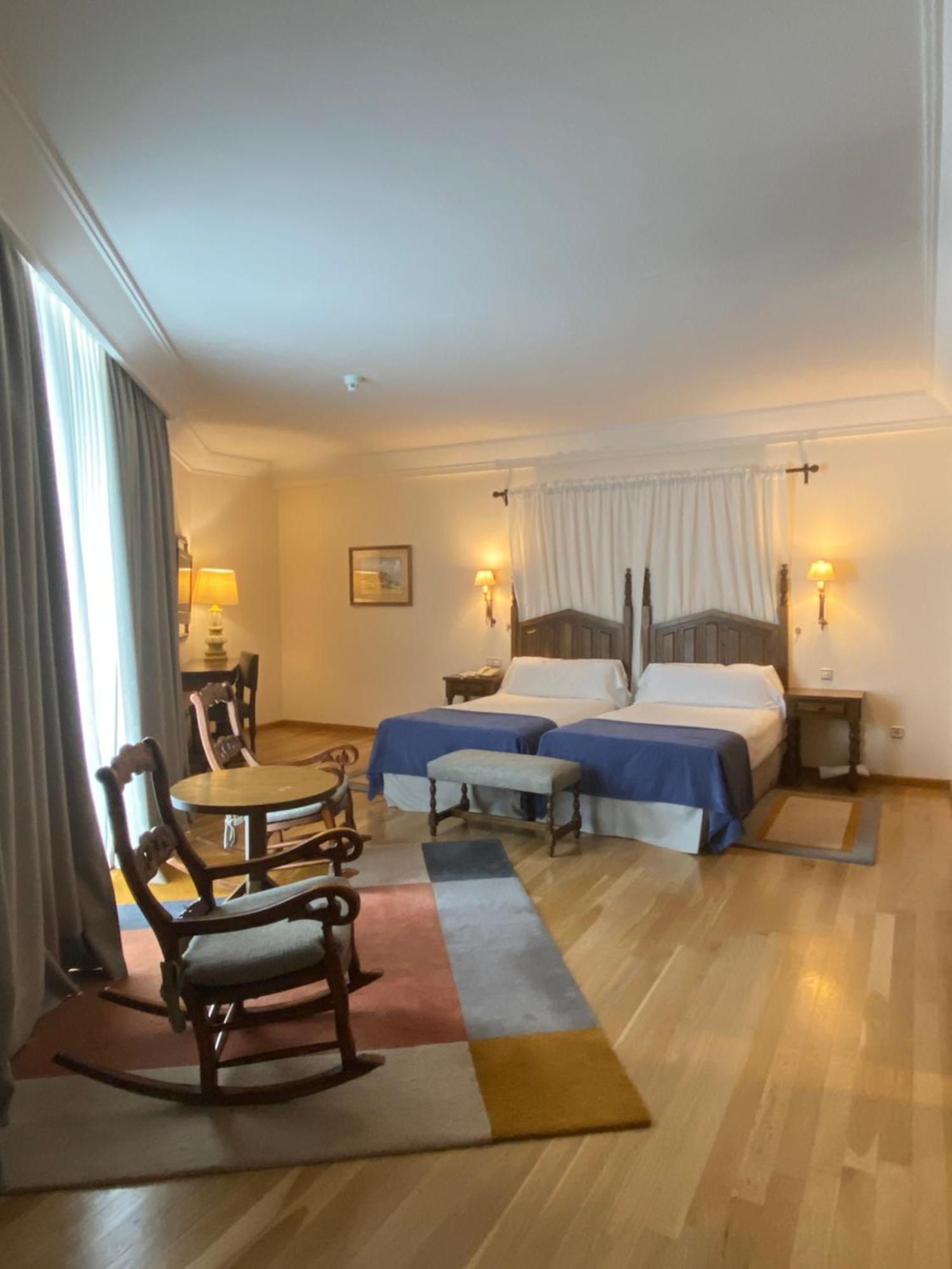 Parador De Vilalba Εξωτερικό φωτογραφία
